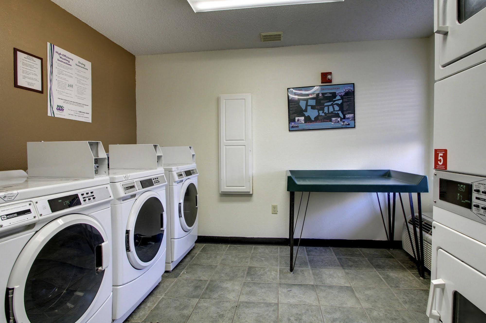 Intown Suites Extended Stay Select Atlanta Ga - מורו מראה חיצוני תמונה